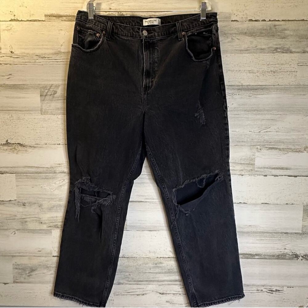 Abercrombie & Fitch The‎ 90s Straight Ultra High Rise Jeans Black Distressed